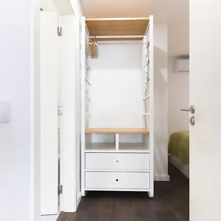 Benfica I By Homing * ליסבון